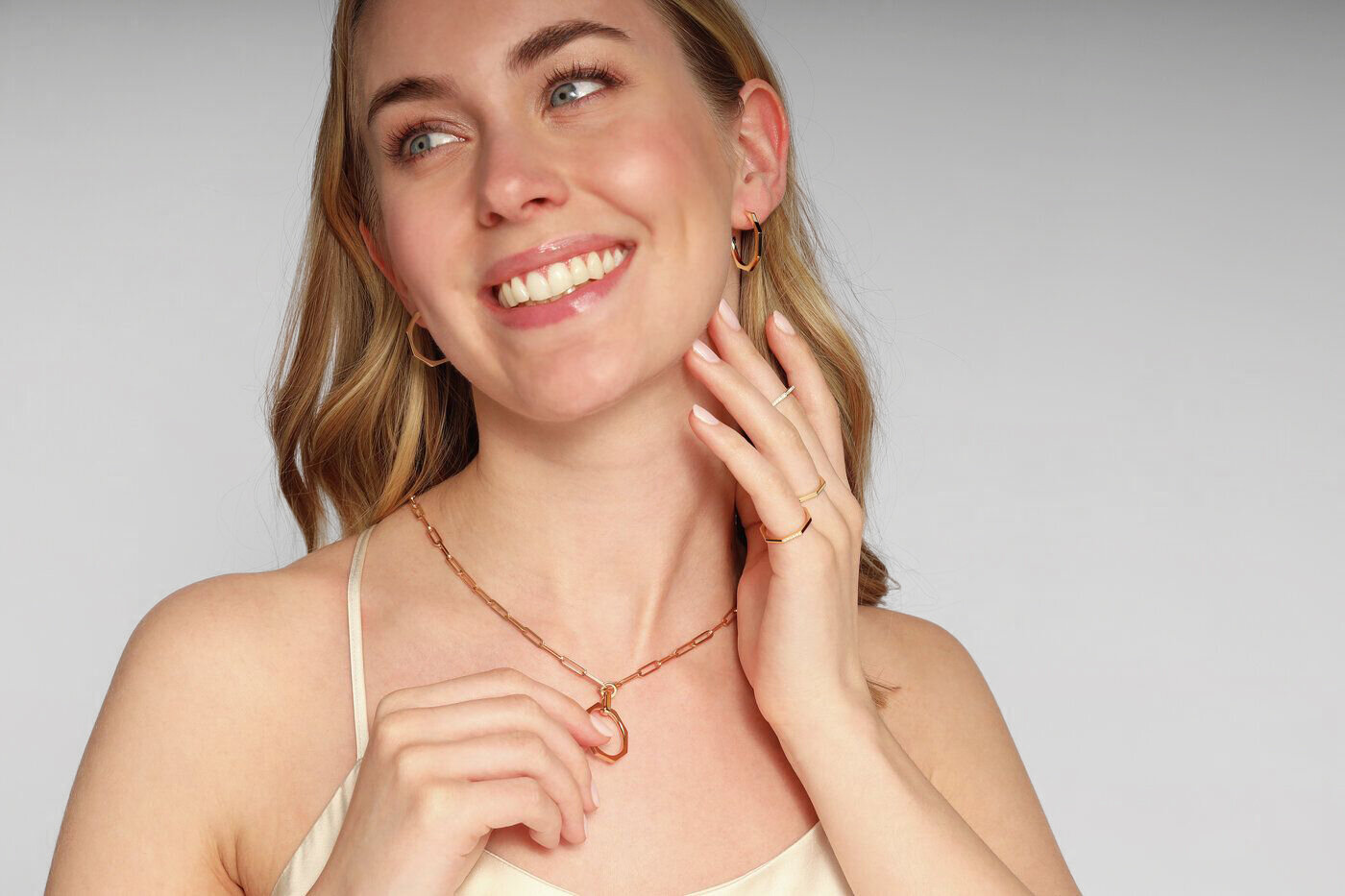 Necklace mandana Necklace mandana