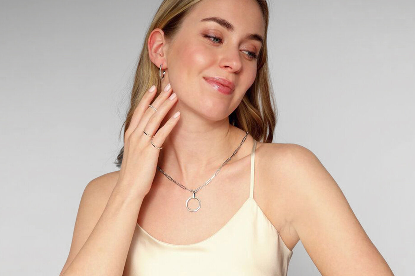 Necklace mandana Necklace mandana