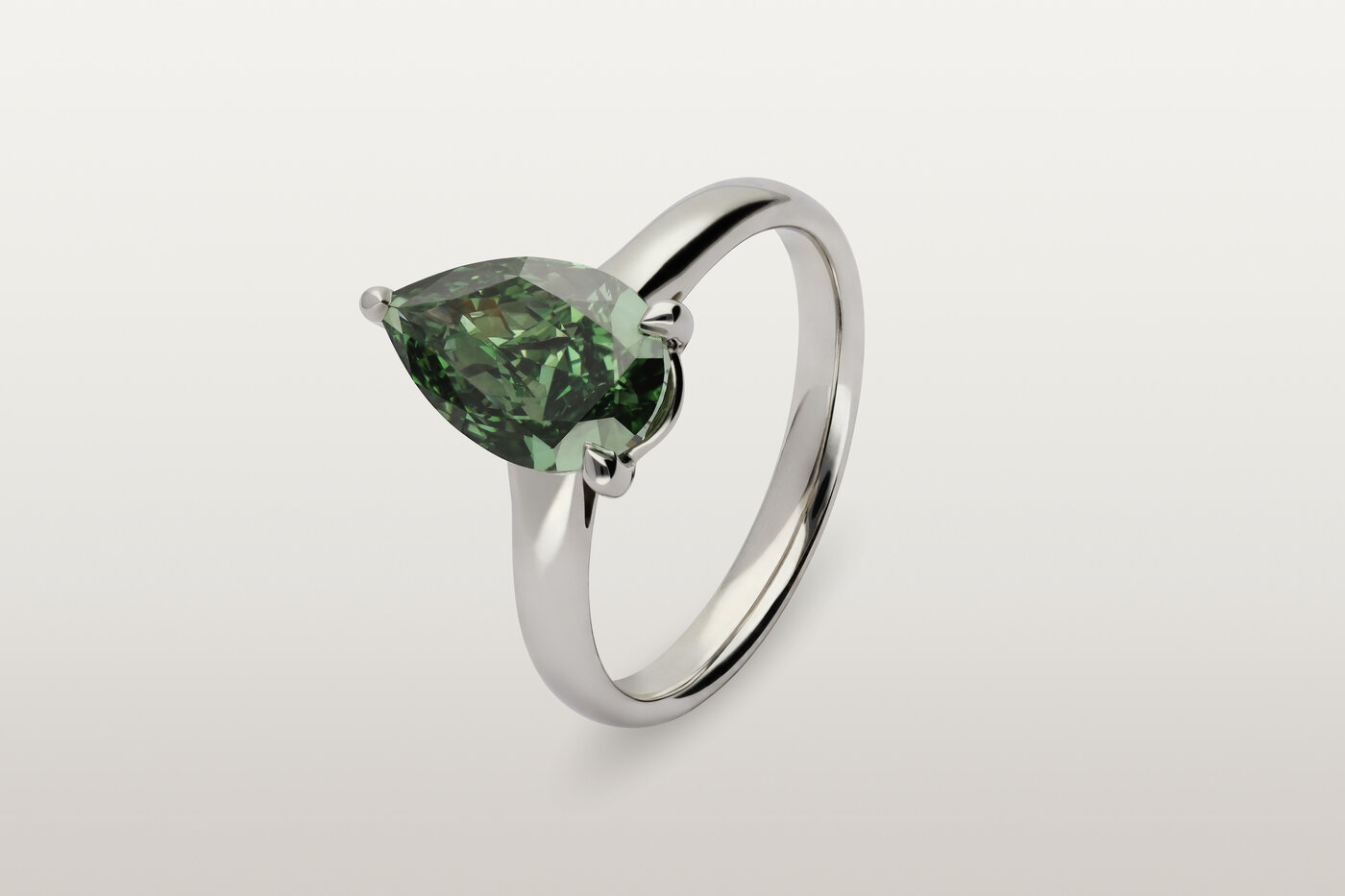 Bague Solitaire Platine Green Pear