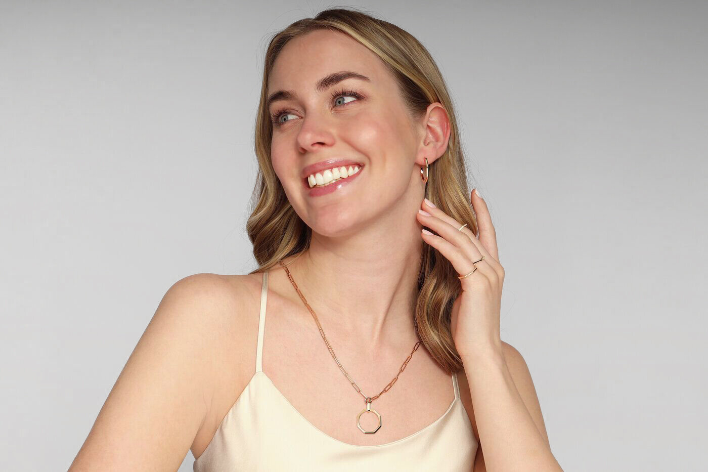 Necklace mandana Necklace mandana