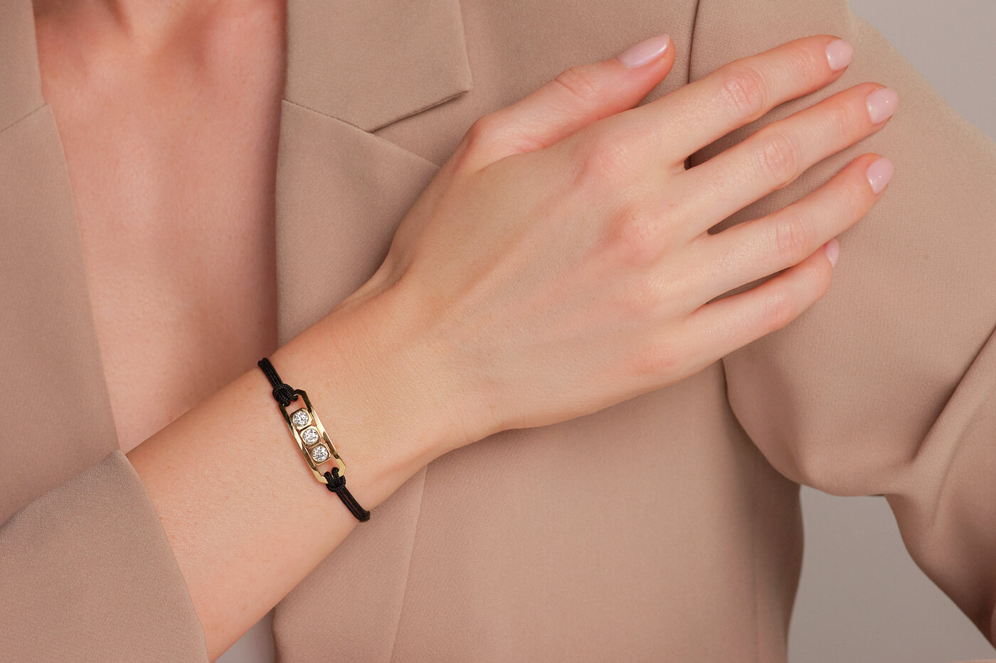 Armband Motion Three