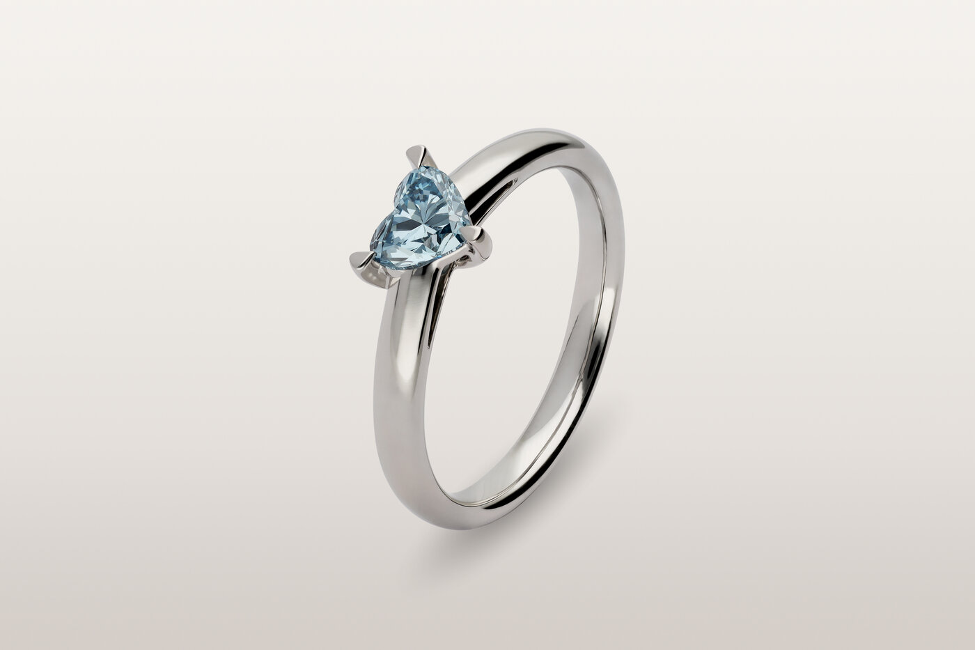 Ring Solitaire Blue Heart