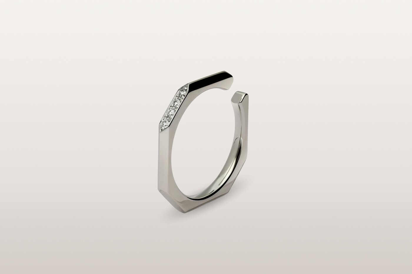 Ear Cuff Capsule Ear Cuff Capsule