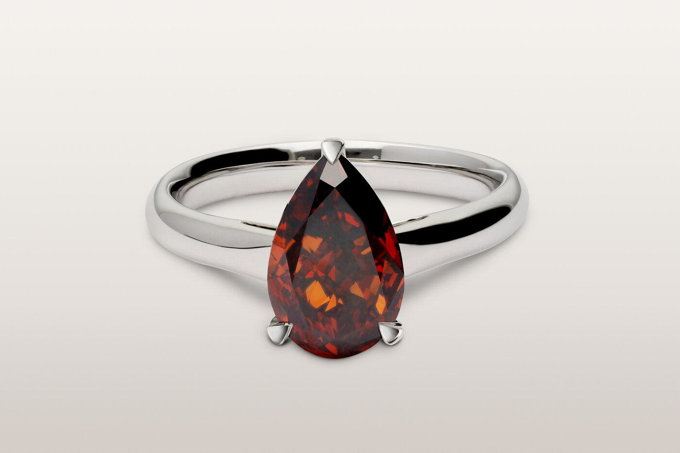 Anillo Solitaire Orange Pear Anillo Solitaire Orange Pear