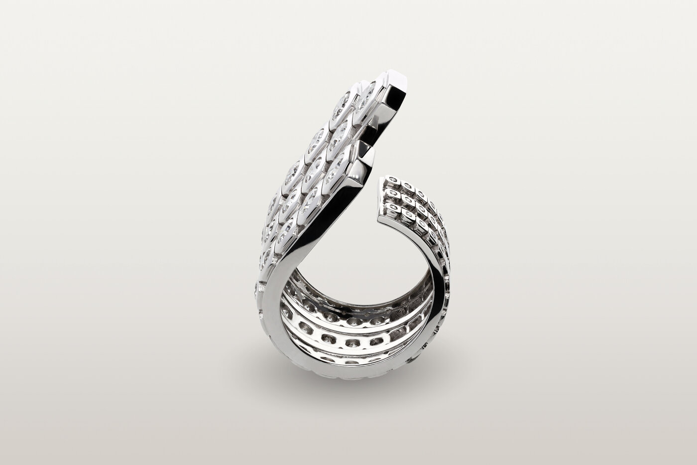 Motion Ring High Jewellery