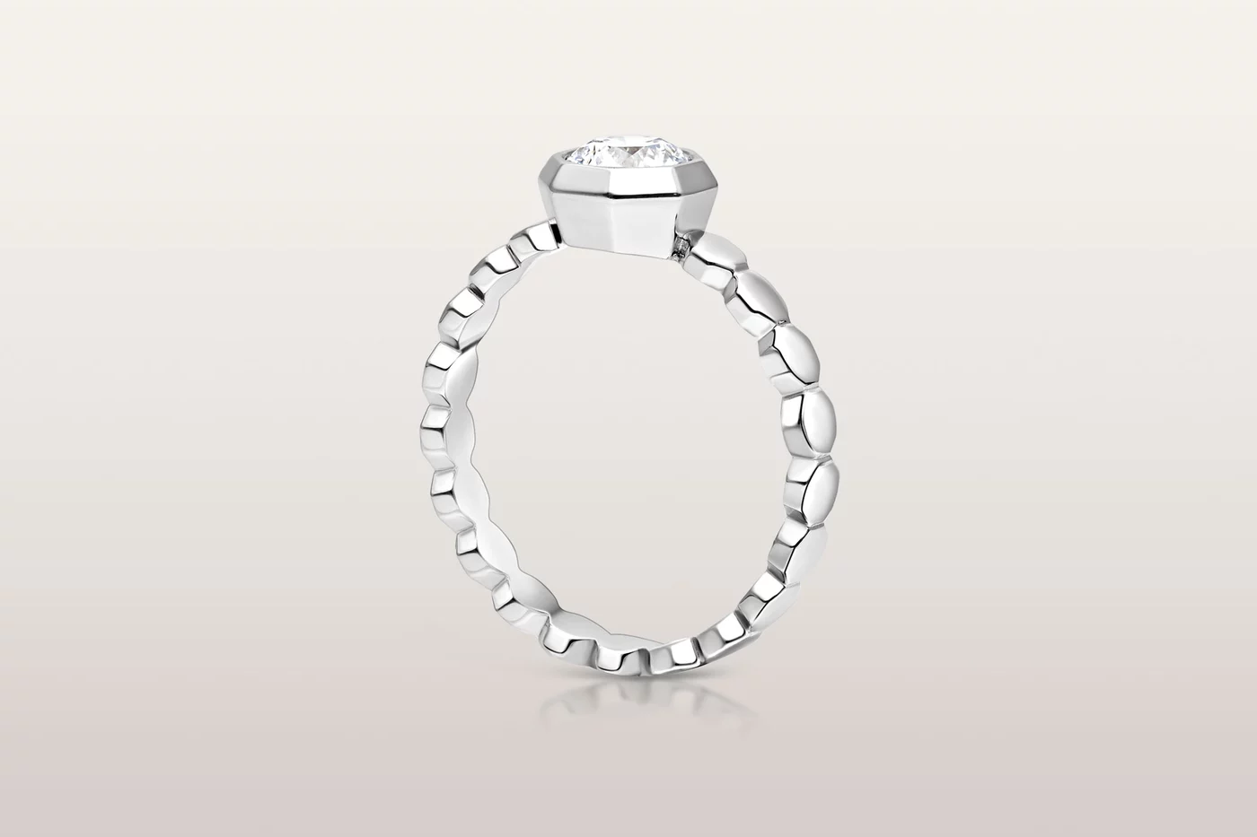 Ring Reflect Facet